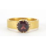 Antique 18ct gold garnet solitaire ring, size I, 4.4g : For Further Condition Reports Please Visit