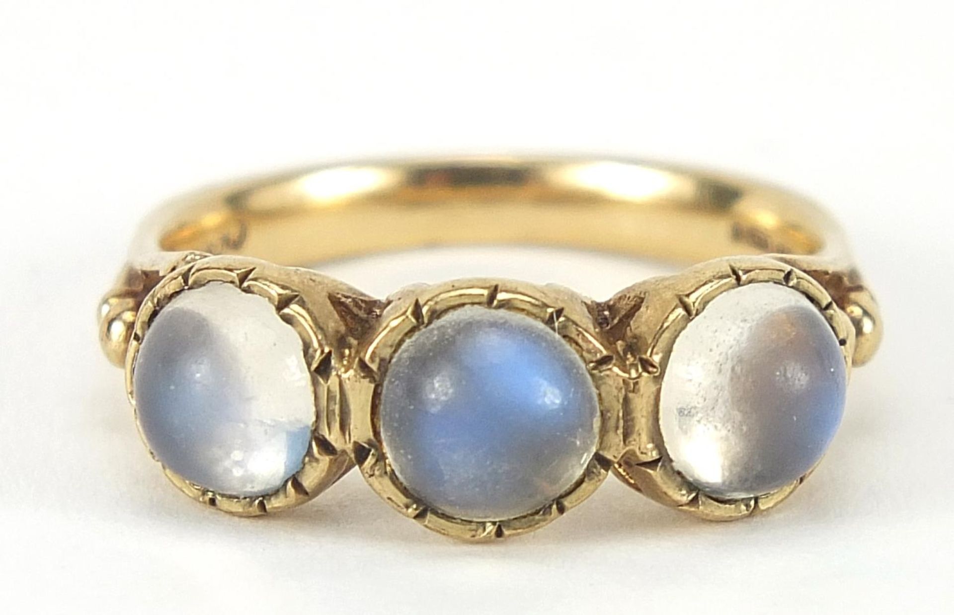 Georgian style 9ct gold cabochon moonstone ring, size O, 3.9g : For Further Condition Reports Please