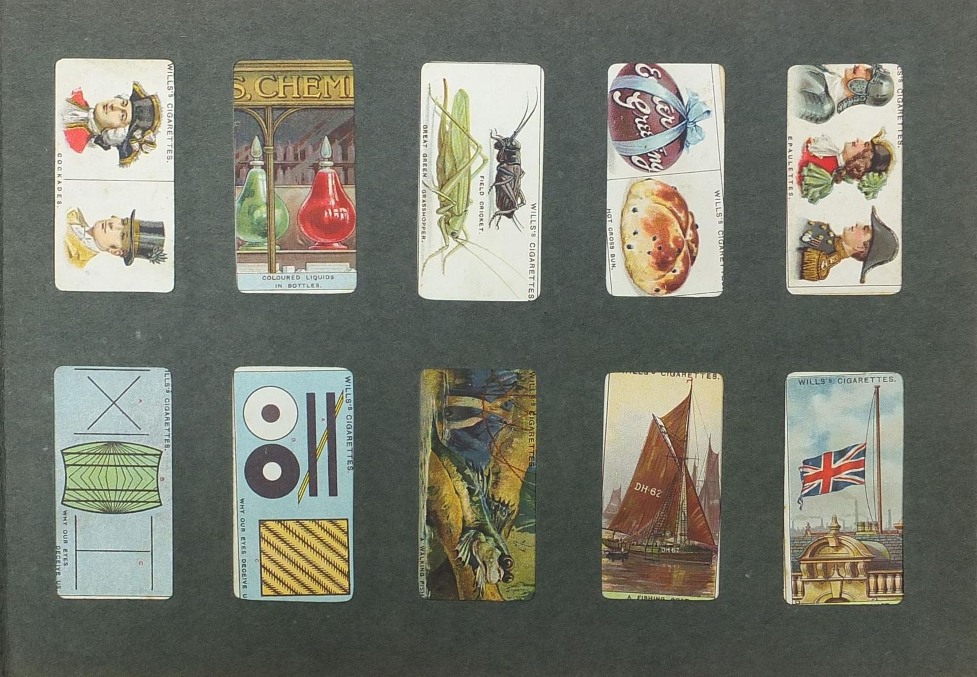 Collection of cigarette cards arranged in nine albums including jockeys, soldiers in military dress, - Bild 21 aus 22