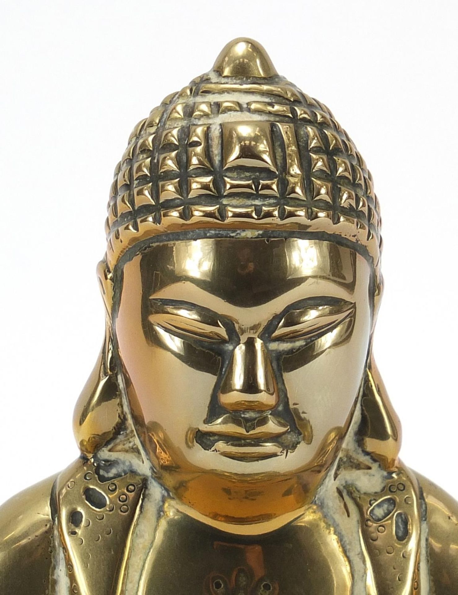 Chinese bronzed figure of Buddha raised on a carved hardwood lotus stand, 23.5cm high : For - Bild 2 aus 7