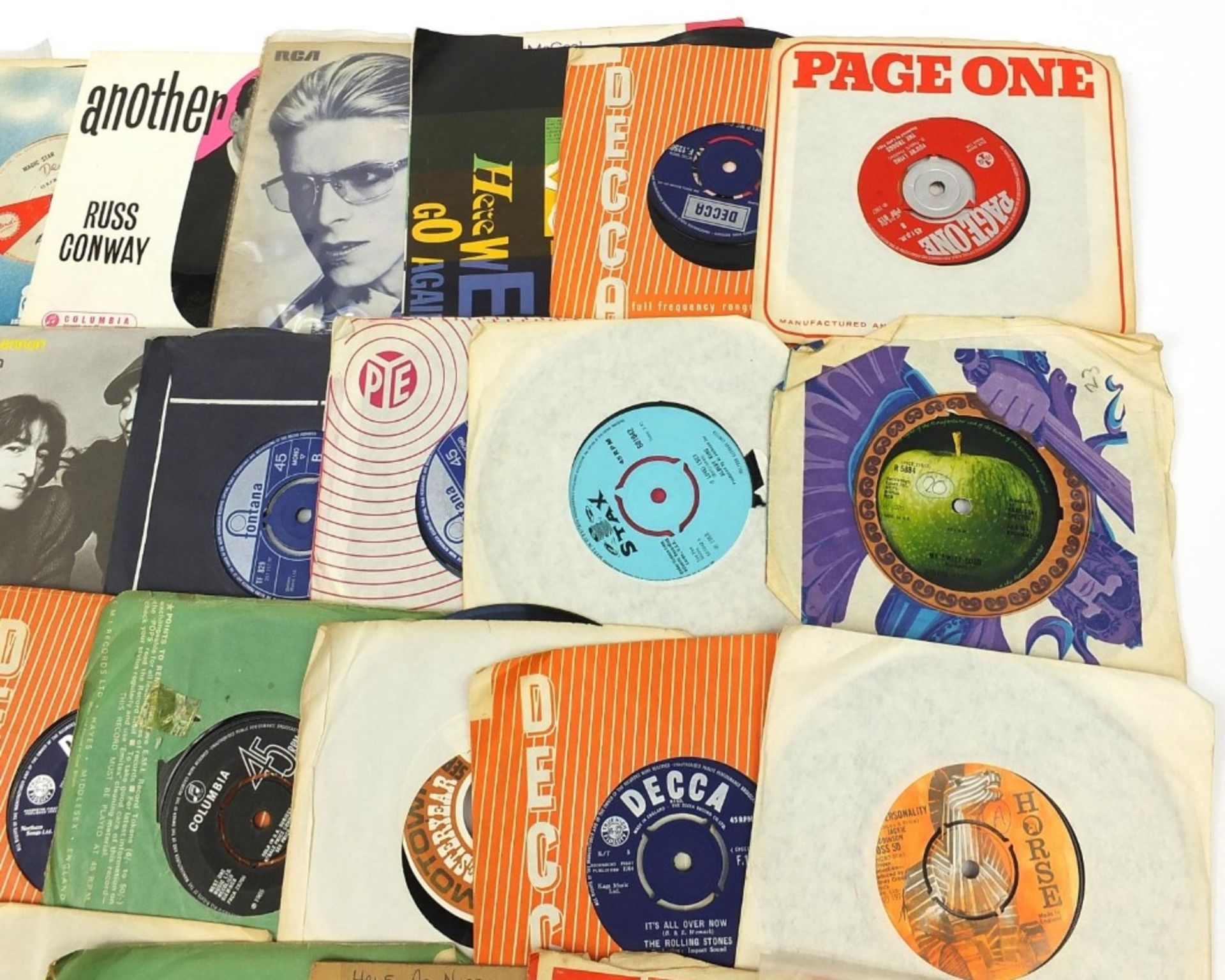 Collection of 45rpm singles including Hedge Hoppers Anonymous, Elvis Presley, David Bowie, Archie - Image 26 of 32