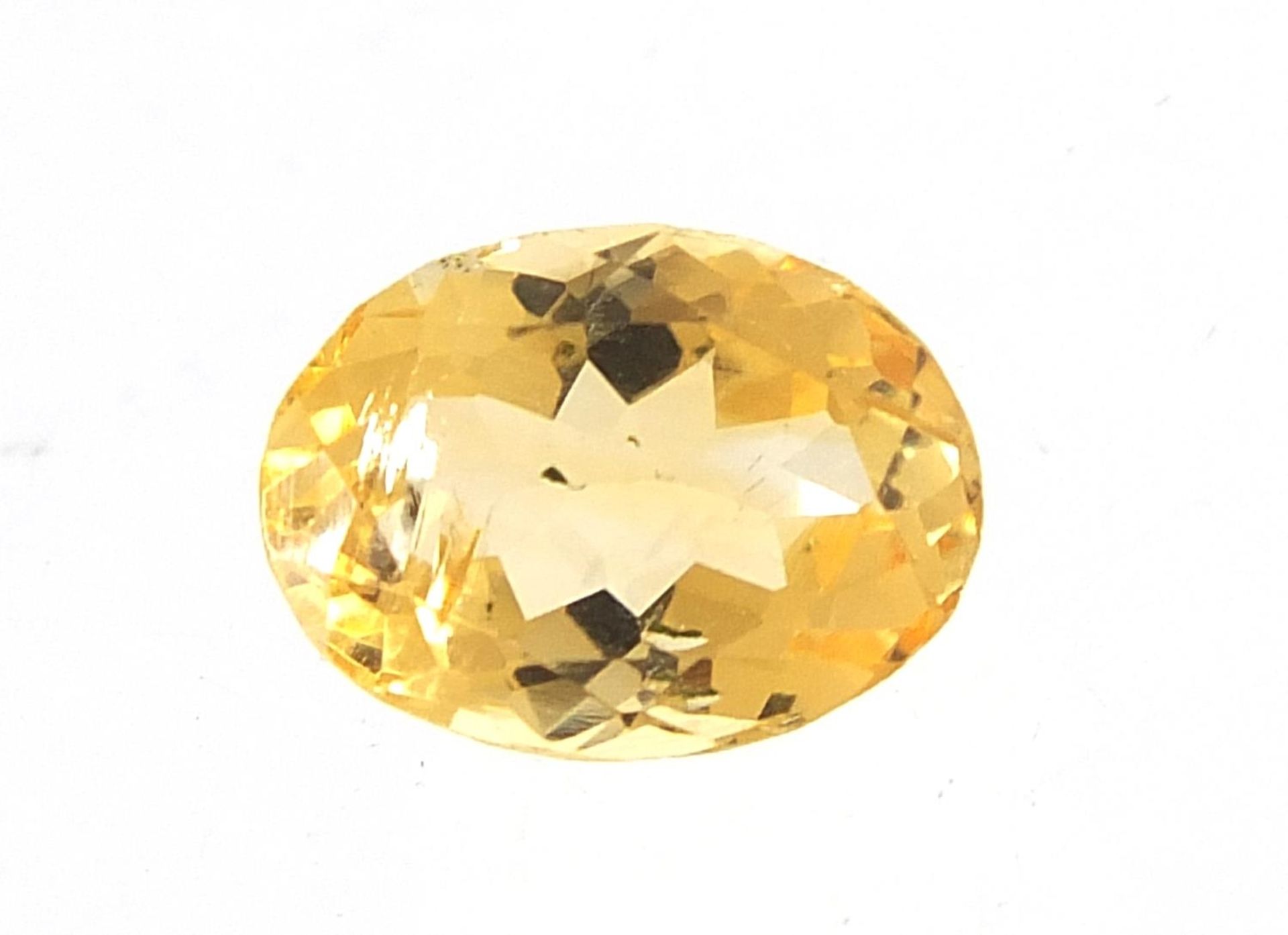 Oval citrine gemstone with certificate, 3.10 carat : For Further Condition Reports Please Visit