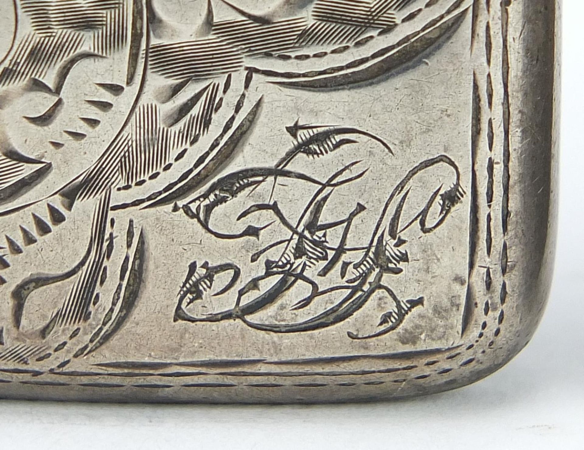 Three Victorian and later silver vestas with engraved decoration, Chester 1899, Birmingham 1898 - Bild 4 aus 14