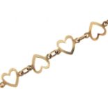 9ct gold love heart bracelet, 18cm in length, 2.2g : For Further Condition Reports Please Visit