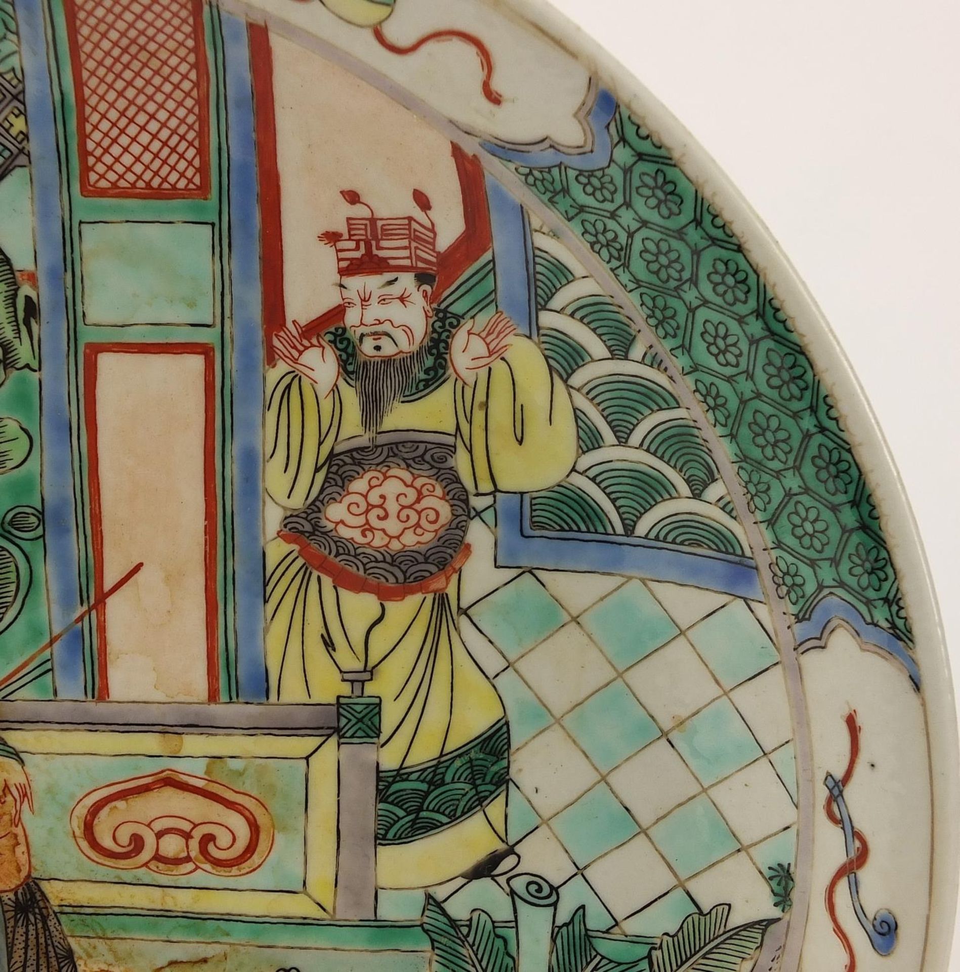 Chinese porcelain plate hand painted in the famille verte palette with warriors in a palace setting, - Image 3 of 5