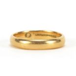 18ct gold wedding band, size P, 4.3g : For Further Condition Reports Please Visit Our Website -