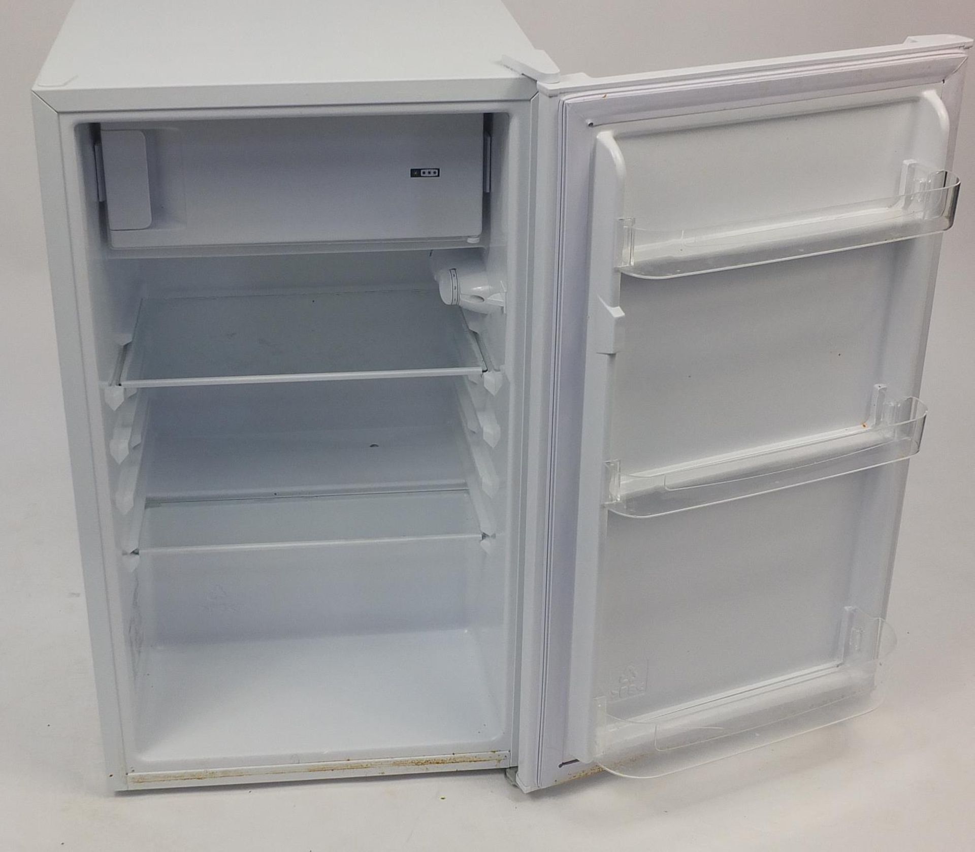 Undercounter fridge, 83cm H x 49cm W x 49cm D : For Further Condition Reports Please Visit Our - Bild 2 aus 3