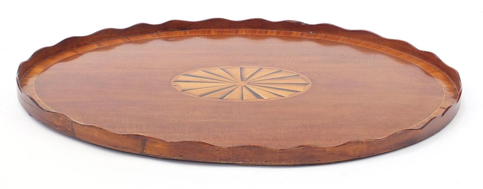 Large Edwardian oval inlaid mahogany serving tray with wavy gallery, 80.5cm x 56.5cm : For Further - Bild 3 aus 6