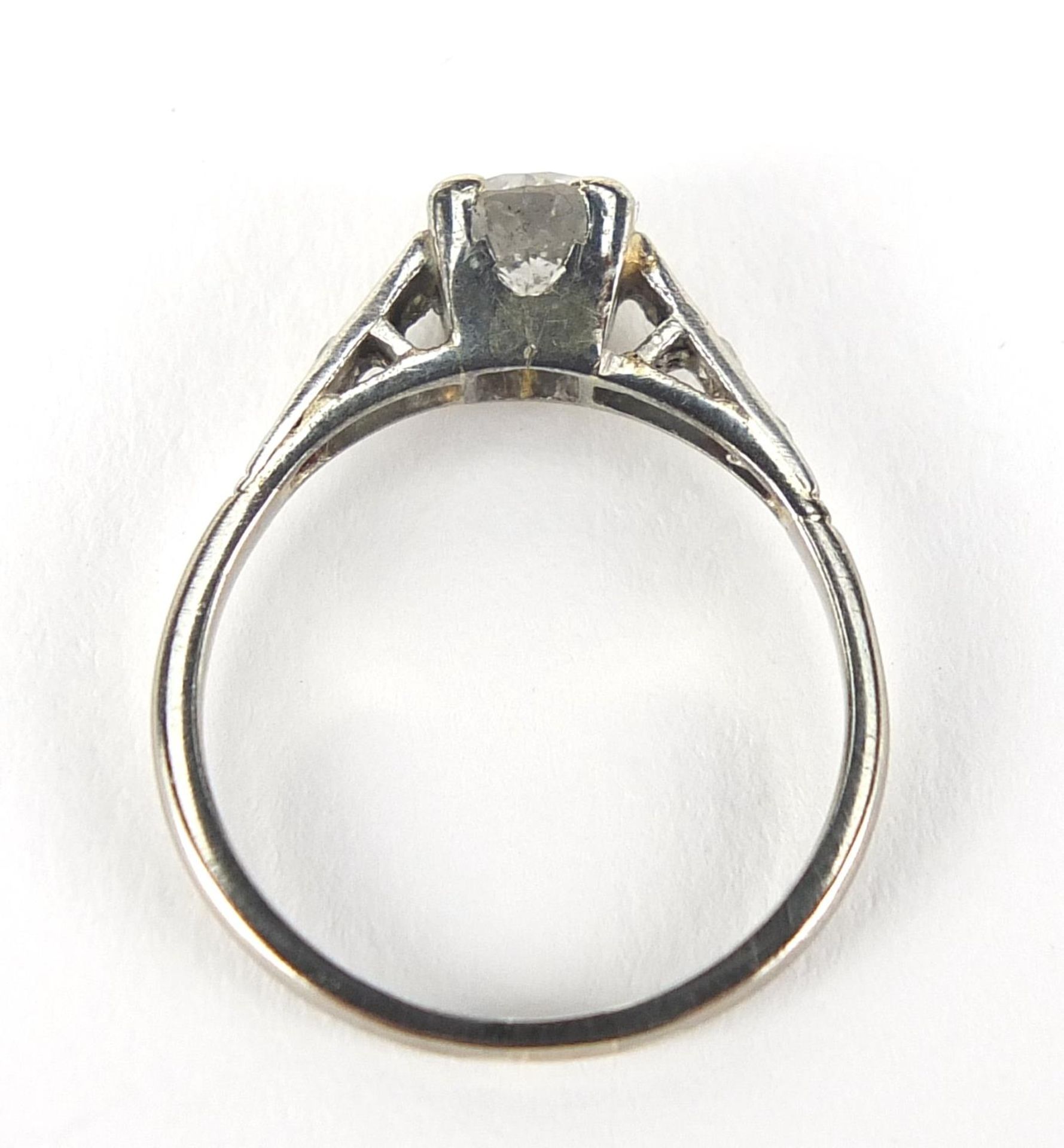 18ct white gold diamond solitaire ring with diamond shoulders, the central diamond approximately 4mm - Image 5 of 5