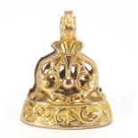 Victorian unmarked gold seal fob (tests as 9ct gold), 2.8cm high, 3.7g : For Further Condition