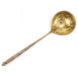 Antique unmarked silver niello work spoon with gilt bowl, probably Russian, 18.5cm in length, 65.