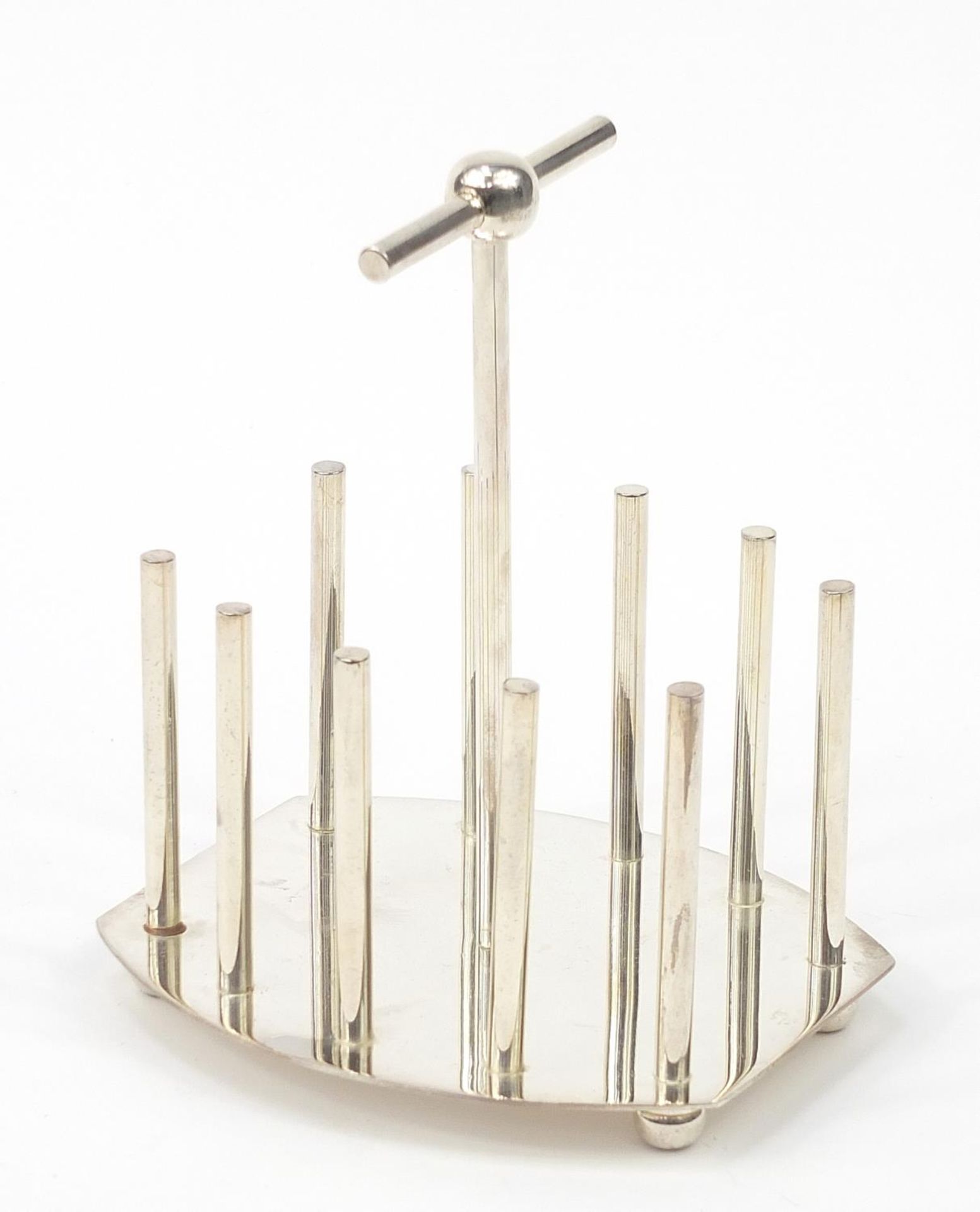 Modernist silver plated four slice toast rack in the manner of Christopher Dresser, 15cm high : - Bild 2 aus 4