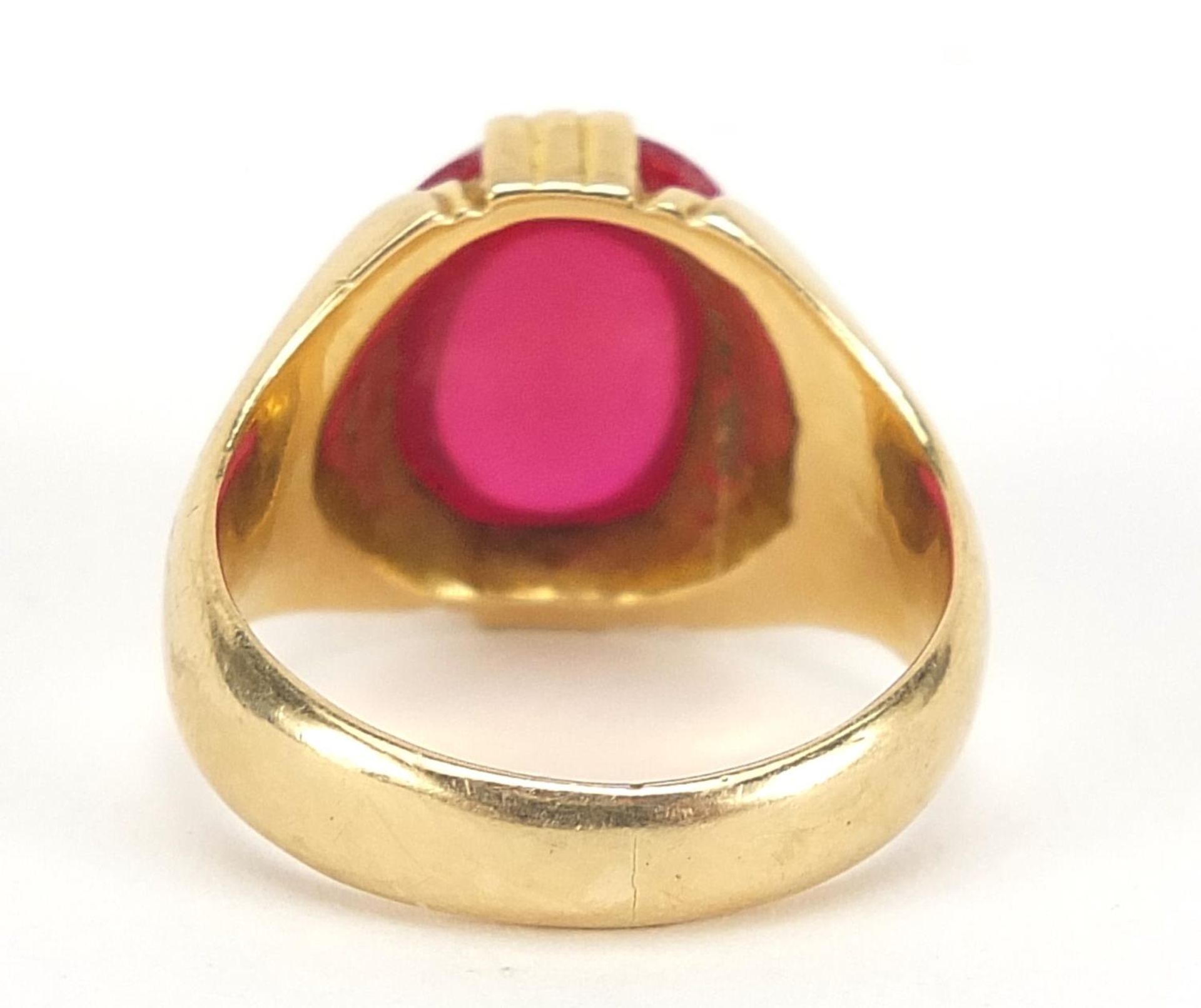 18ct gold cabochon ruby ring, the stone 14mm x 10.5mm x 5.8mm deep, size T, 13.0g : For Further - Image 3 of 5