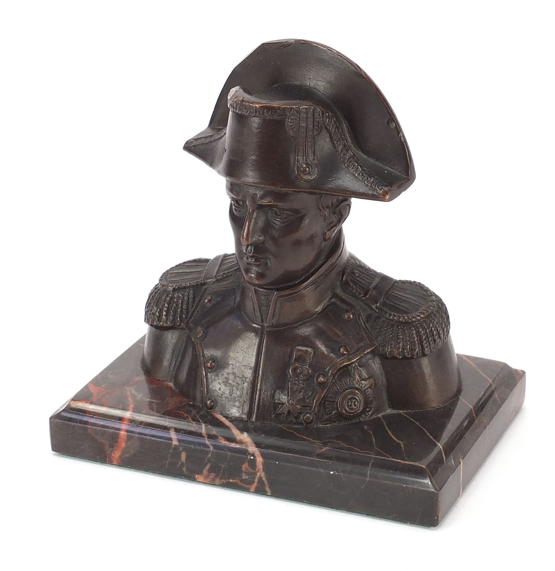 Naval interest patinated bronze bust of Lord Nelson raised on a rectangular marble base, 14cm wide : - Bild 2 aus 8