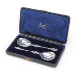 William Hutton & Sons Ltd, pair of Edwardian silver apostle spoons housed in a Depree Raeburn &