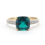 9ct gold green stone and diamond ring, size M/N, 1.9g : For Further Condition Reports Please Visit