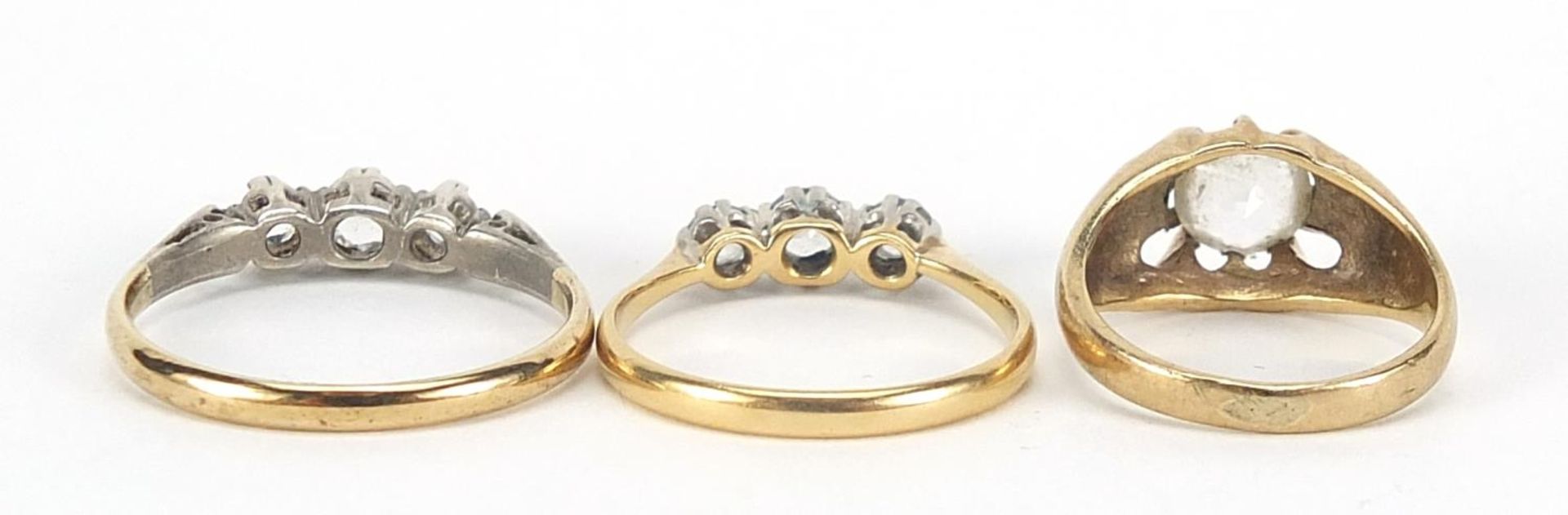 Three 18ct gold and 9ct gold clear stone rings, sizes F, L and O, 6.0g : For Further Condition - Image 3 of 7