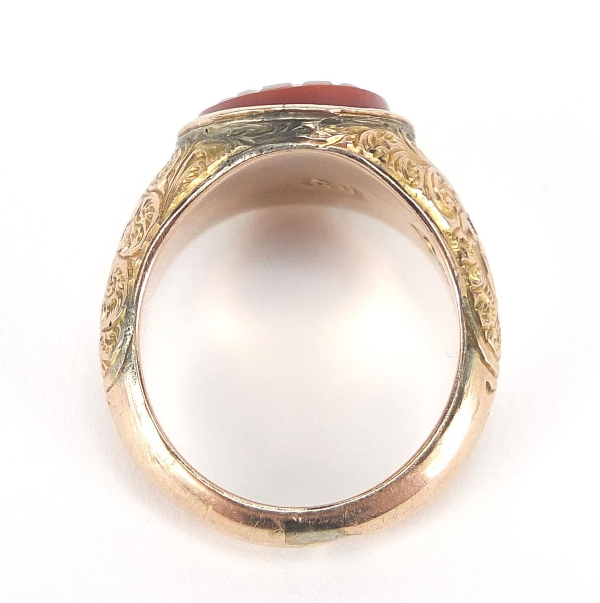 Victorian 9ct gold carnelian cameo seal ring with floral engraved shoulders, London 1862, size M/ - Image 6 of 6