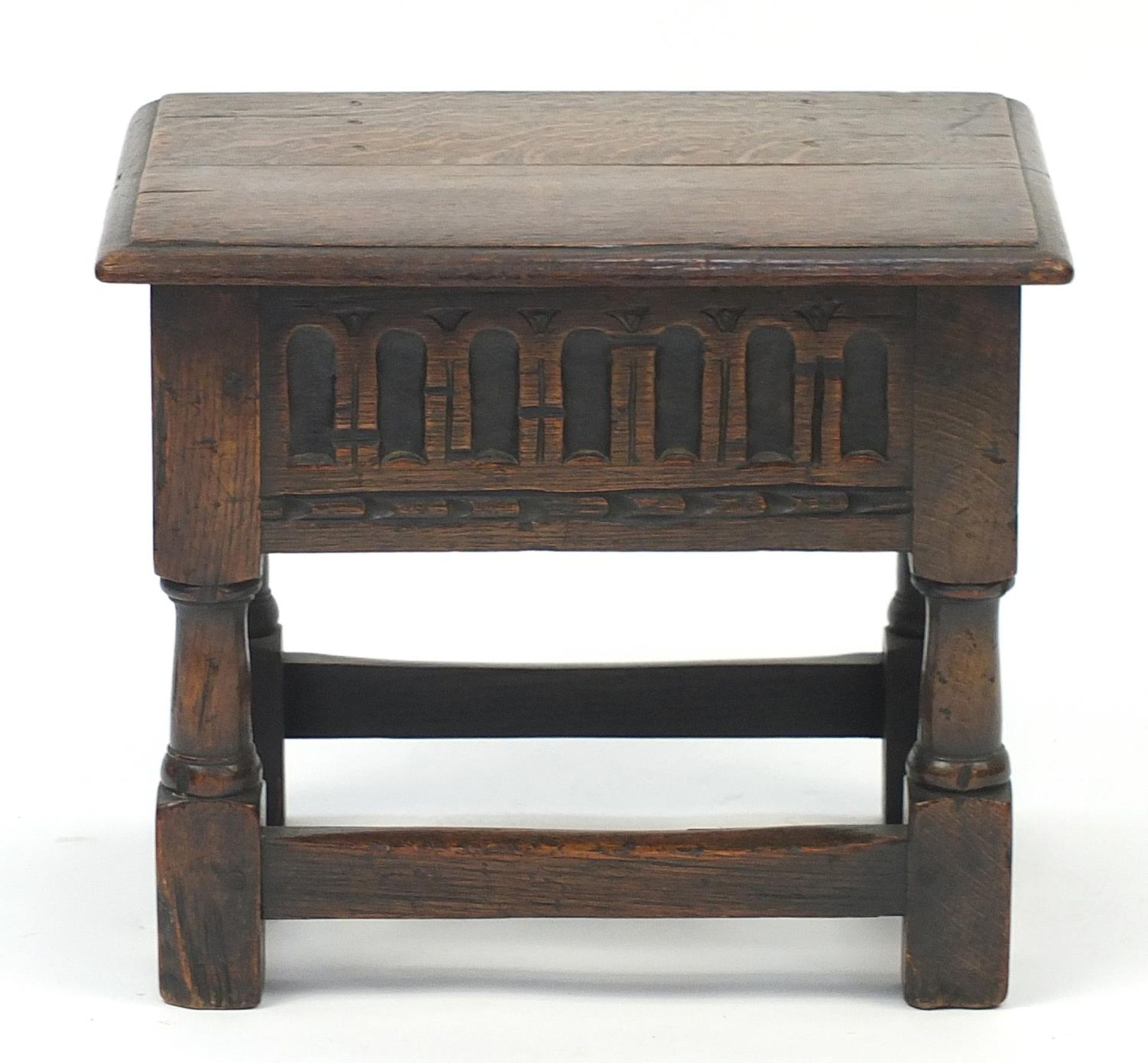 Carved oak Jacobean design workbox with hinged lid, 36cm H x 43cm W x 32cm D : For Further Condition - Bild 2 aus 5