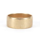 9ct gold wedding band, size Z, 9.2g : For Further Condition Reports Please Visit Our Website -