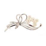 Silver Mikimoto pearl brooch, 5.5cm wide, 7.5g : For Further Condition Reports Please Visit Our