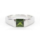 9ct white gold peridot ring, size K/L, 2.0g : For Further Condition Reports Please Visit Our Website