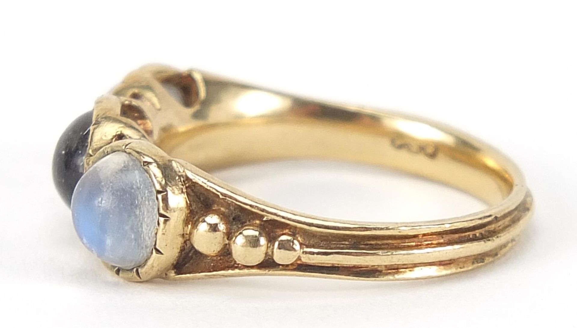 Georgian style 9ct gold cabochon moonstone ring, size O, 3.9g : For Further Condition Reports Please - Image 2 of 5