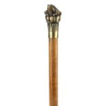 Hardwood walking stick with patinated bronze toad handle, 89cm in length : For Further Condition