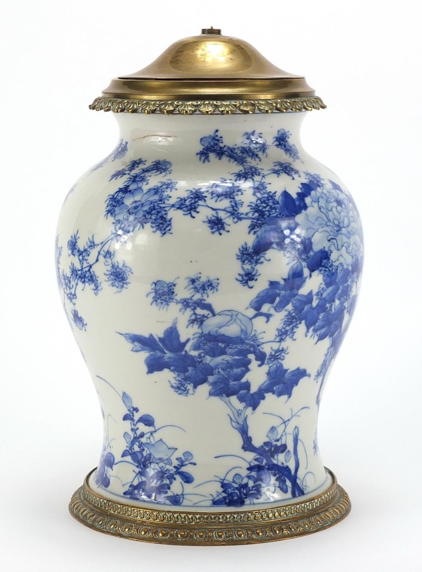 Japanese blue and white porcelain baluster vase table lamp with brass mounts, hand painted with - Image 4 of 6