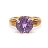 9ct gold amethyst solitaire ring, size O/P, 3.9g : For Further Condition Reports Please Visit Our