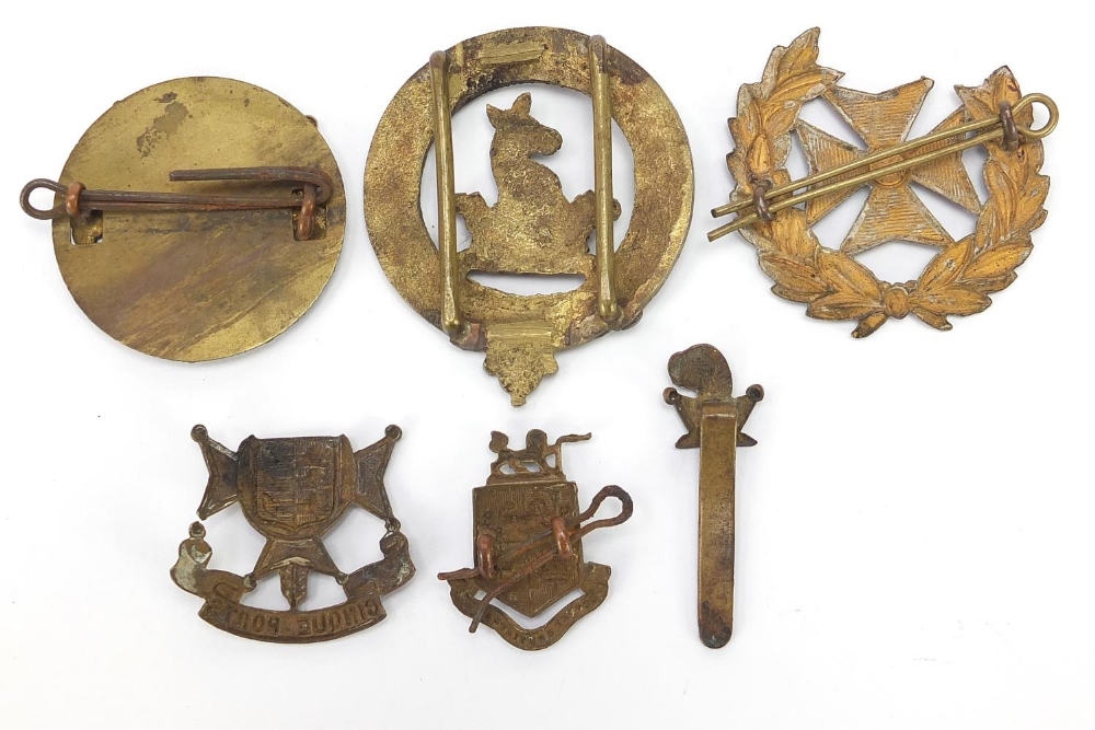 Militaria including a Cinq Ports cap badge and buckle : For Further Condition Reports Please Visit - Image 4 of 4