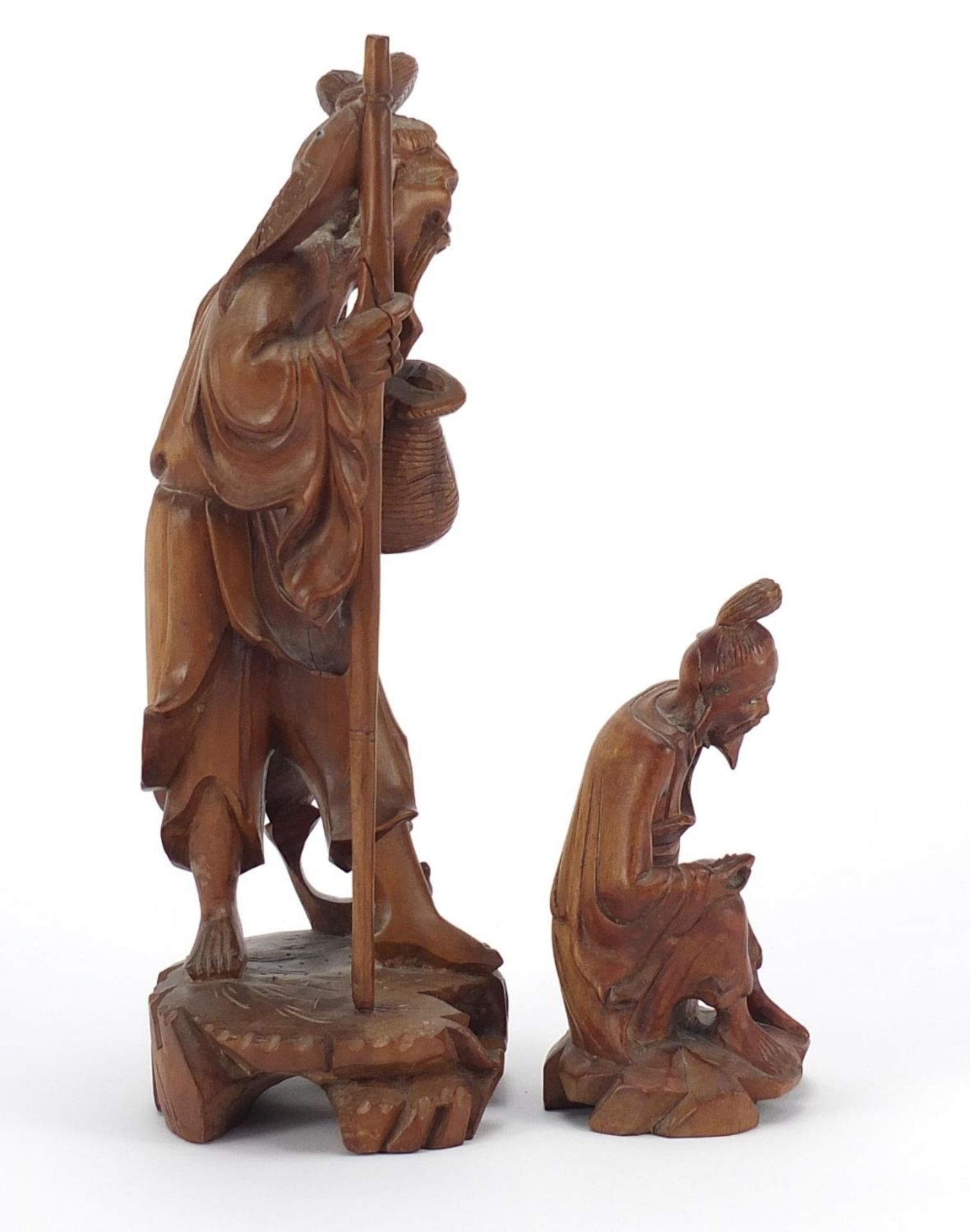 Two Chinese root wood carvings including one of a fisherman, the largest 23cm high : For Further - Bild 6 aus 8