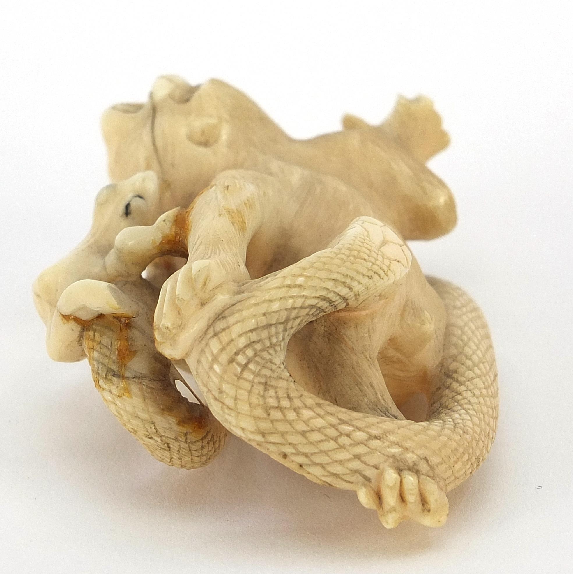 Japanese carved ivory okimono depicting monkeys, frogs and a snake, 8cm in length - Image 3 of 7