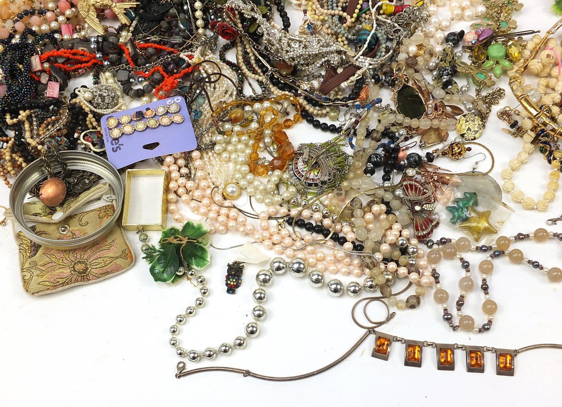 Vintage and later costume jewellery including cocktail necklaces, silver and amber necklace, - Image 4 of 8