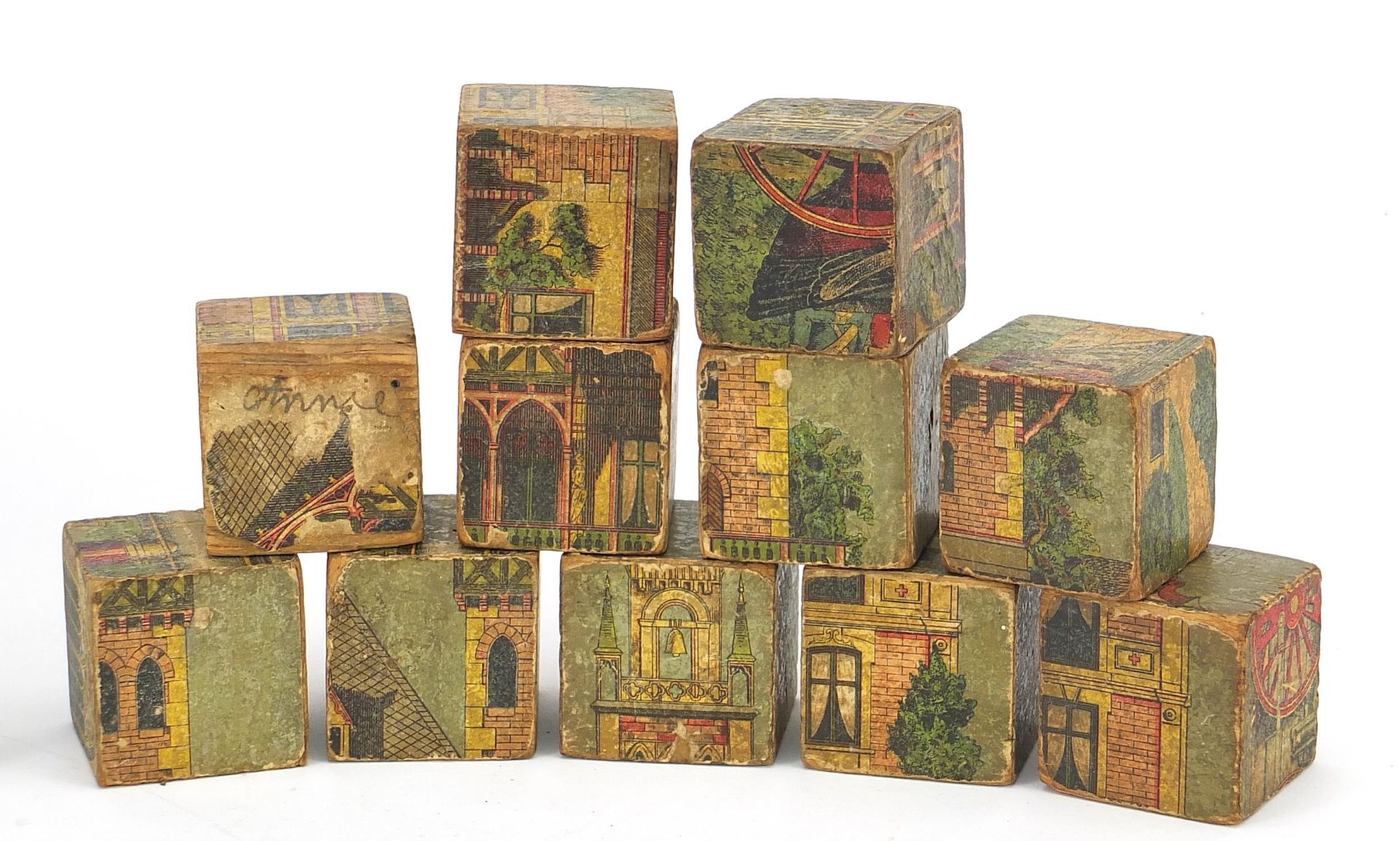 Children's vintage building blocks depicting buildings, horse drawn carriages, trains etc - Image 3 of 3