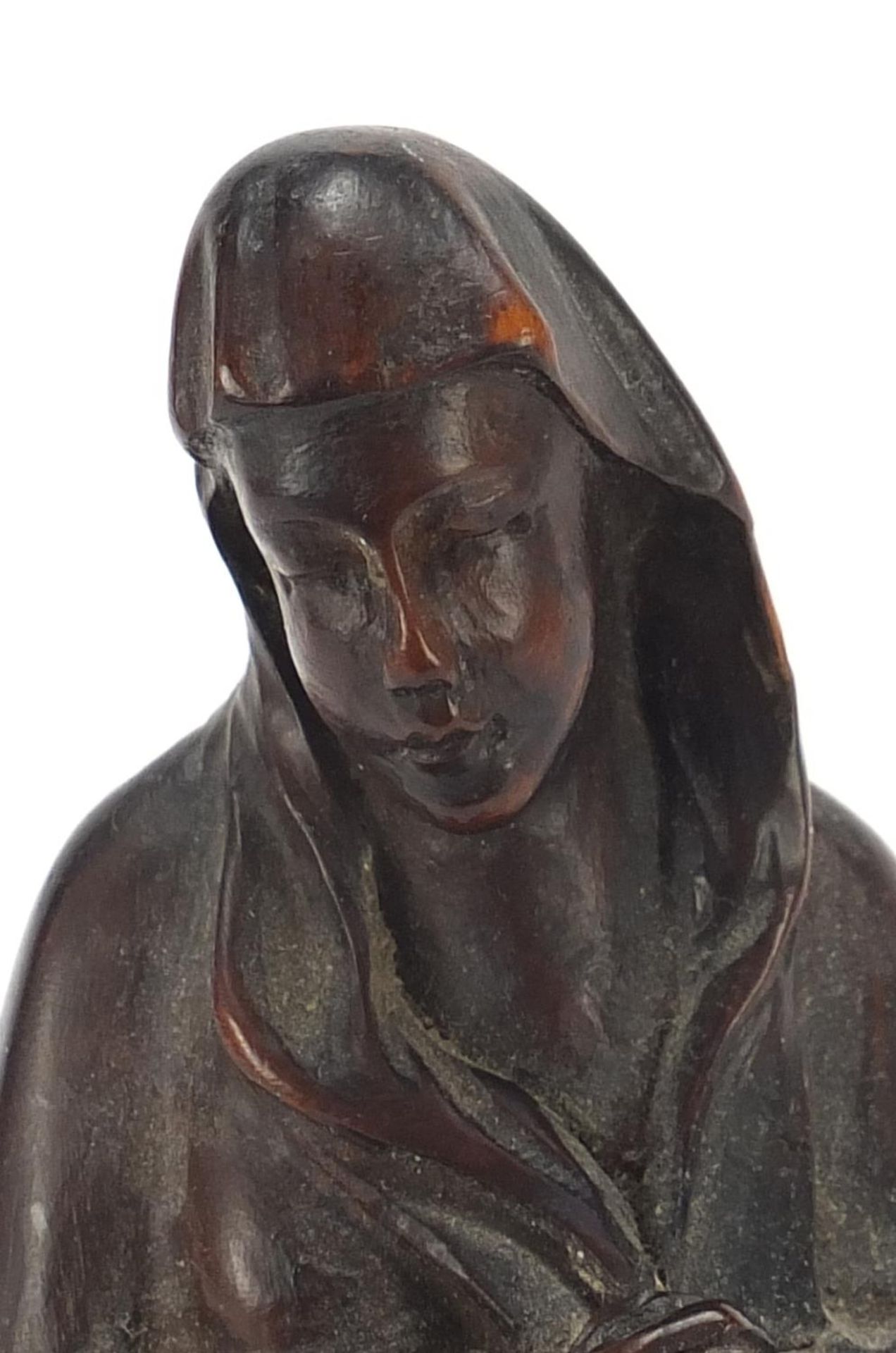 Antique treen carving of Madonna, 18.5cm high - Image 2 of 4