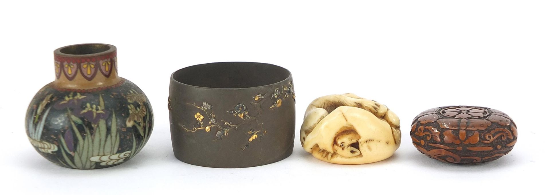 Japanese objects including an ivory toggle, mixed metal napkin ring and cloisonne vase, the - Image 3 of 6