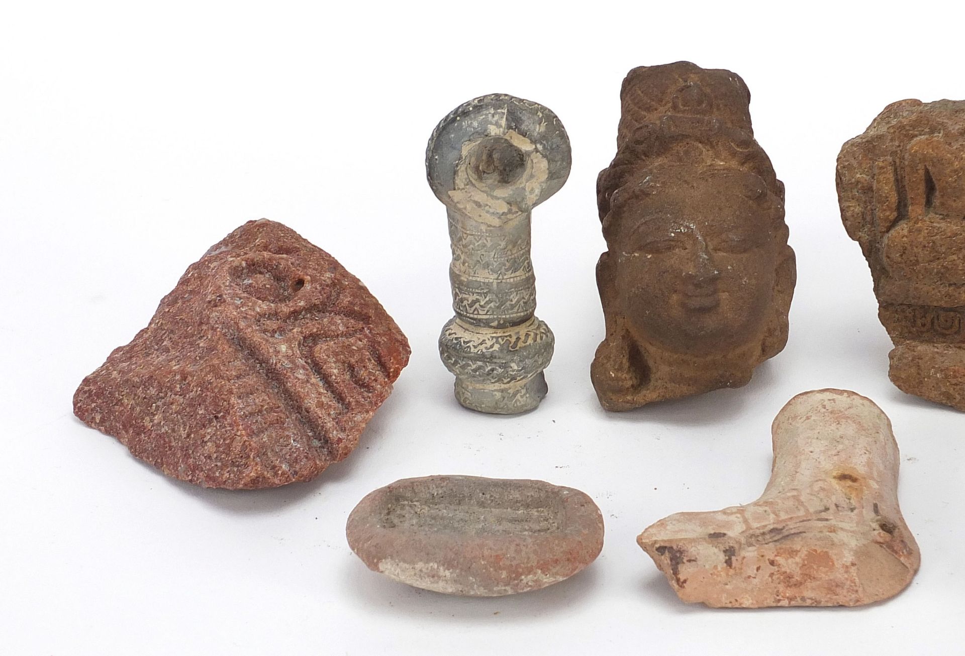 Stone antiquities including a marble carving of a bird and stone fragments, the largest 13cm high - Image 2 of 13