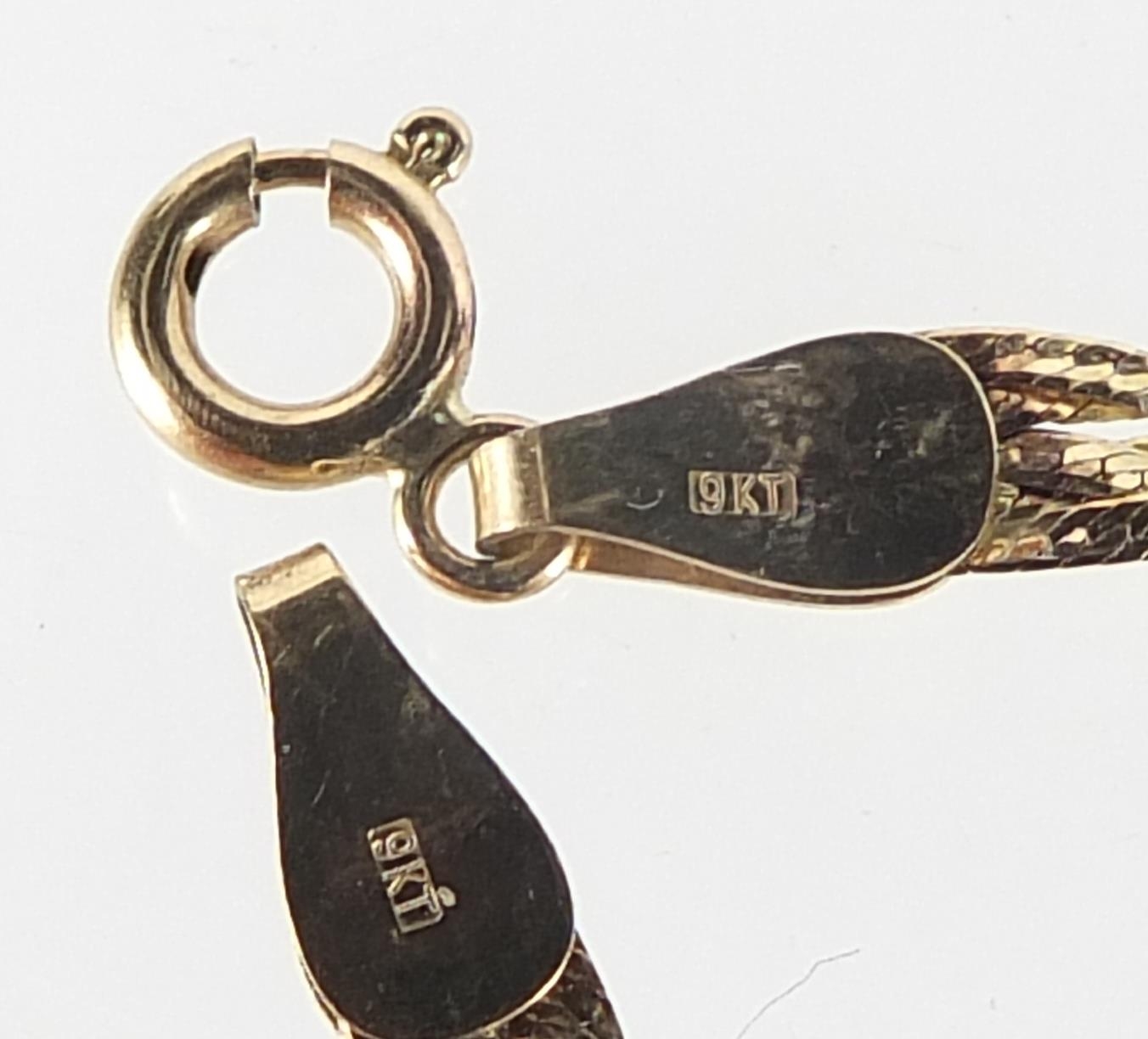 9ct gold flat weave bracelet, 17cm in length, 1.7g - Image 3 of 3