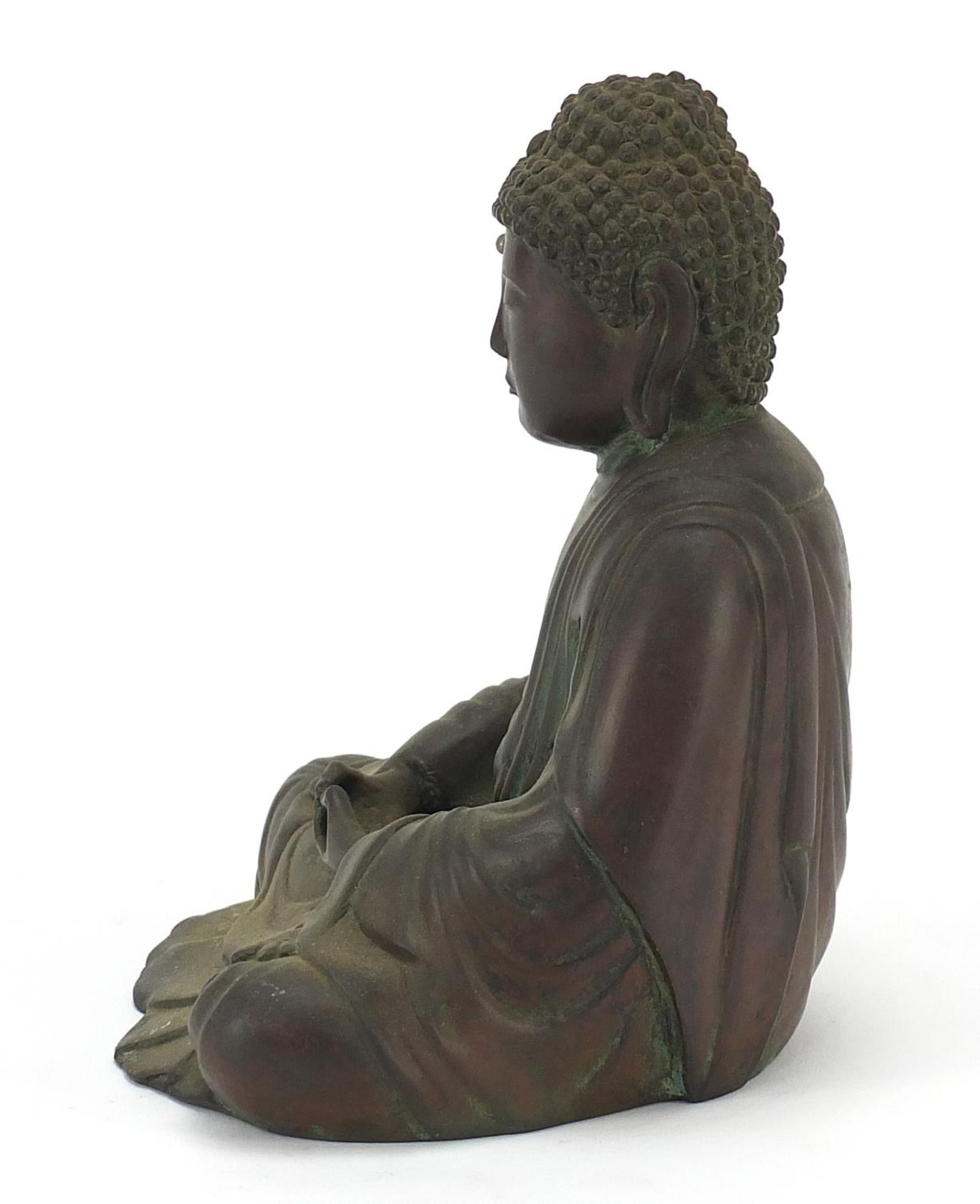Chino Tibetan patinated bronze figure of seated Buddha, 18cm high - Image 3 of 7