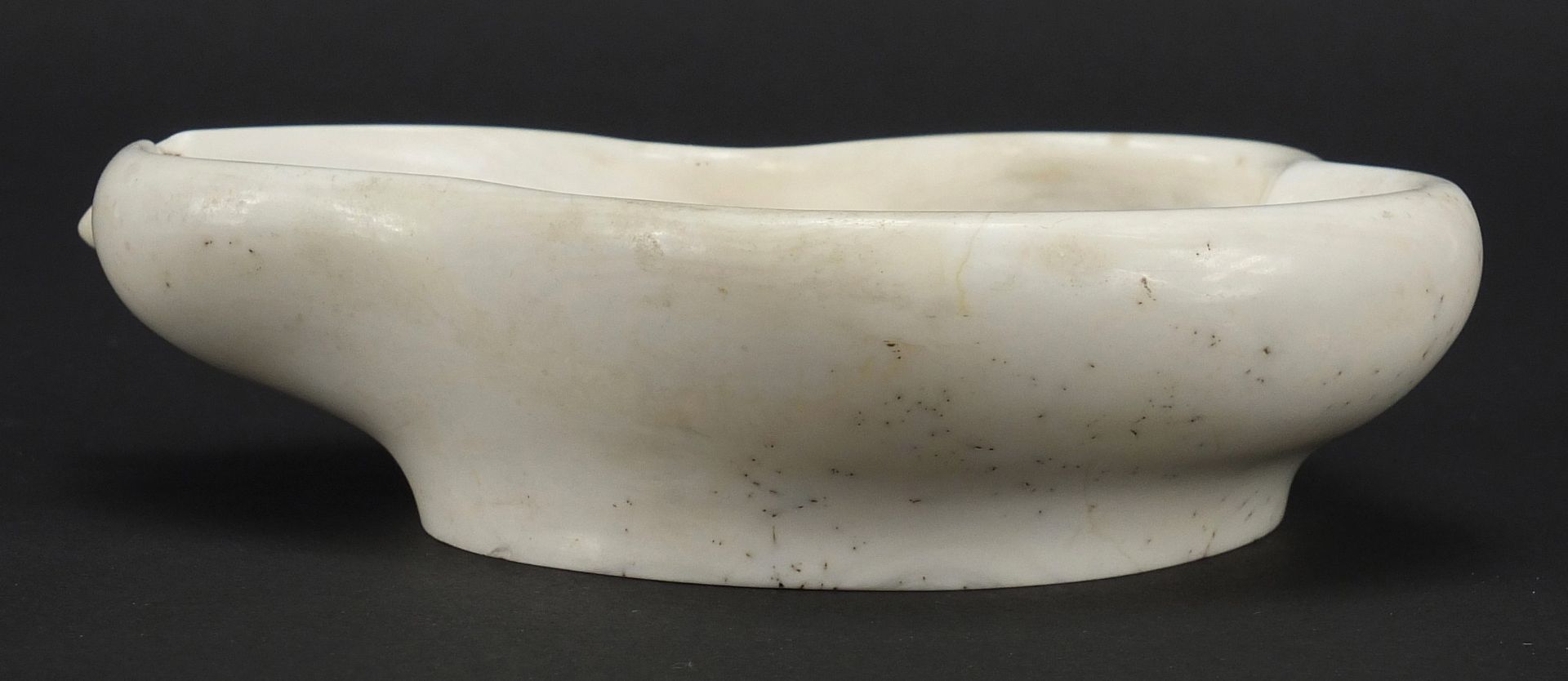 Chinese carved ivory brush washer in the form of a gourd, 15cm in length - Image 3 of 6