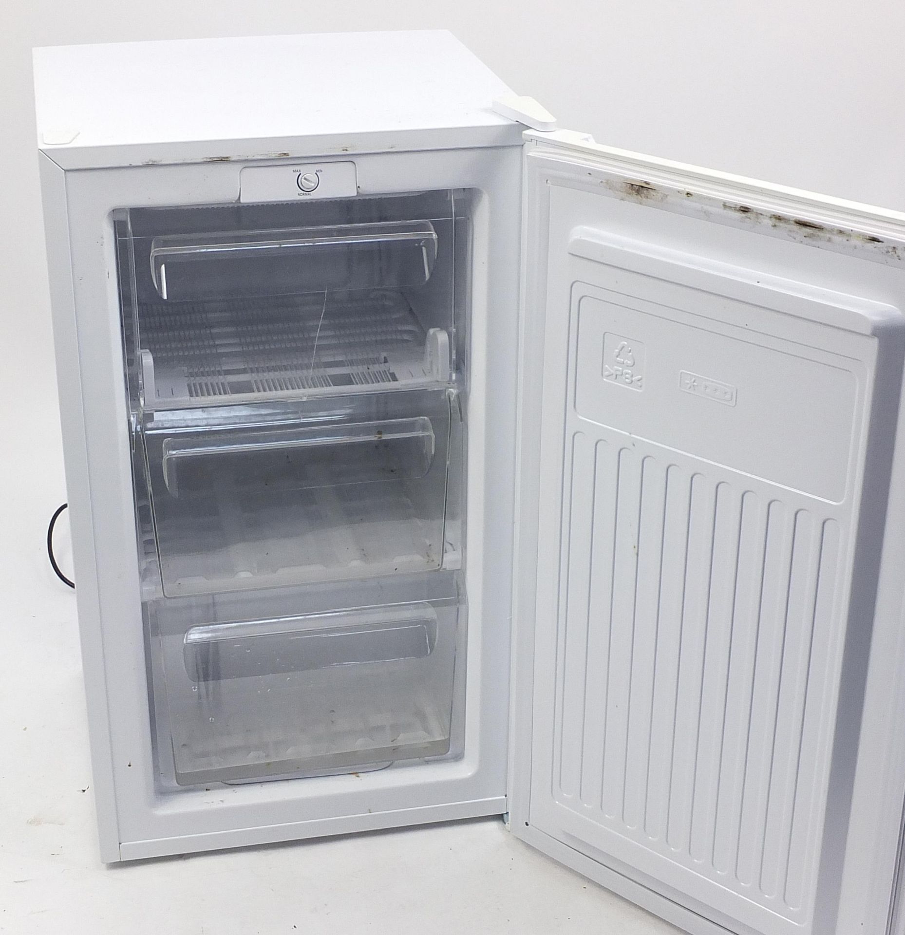 Undercounter freezer, 84cm H x 50cm W x 50cm D - Image 3 of 4