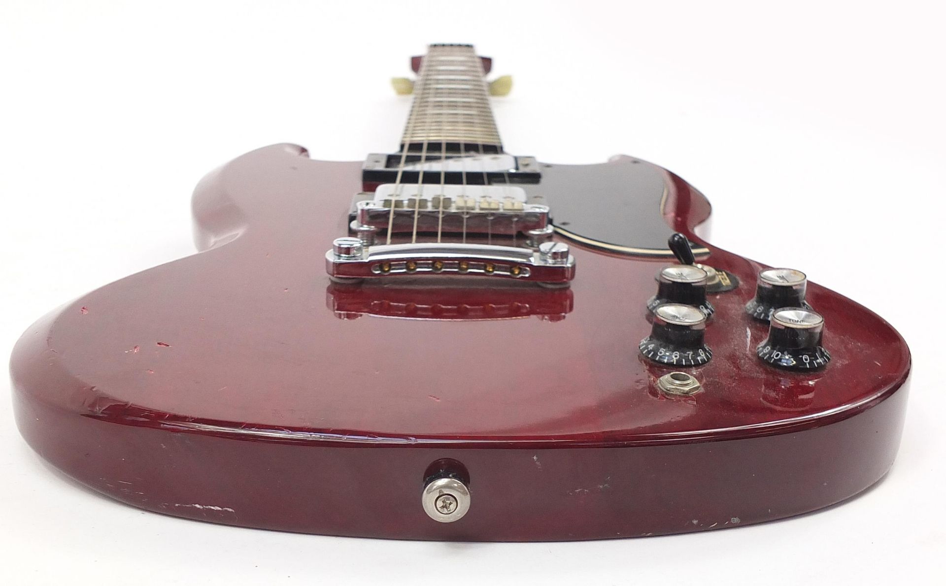 Red lacquered Gibson Epiphone six string electric guitar, serial number S01015681, 100cm in length - Image 9 of 9