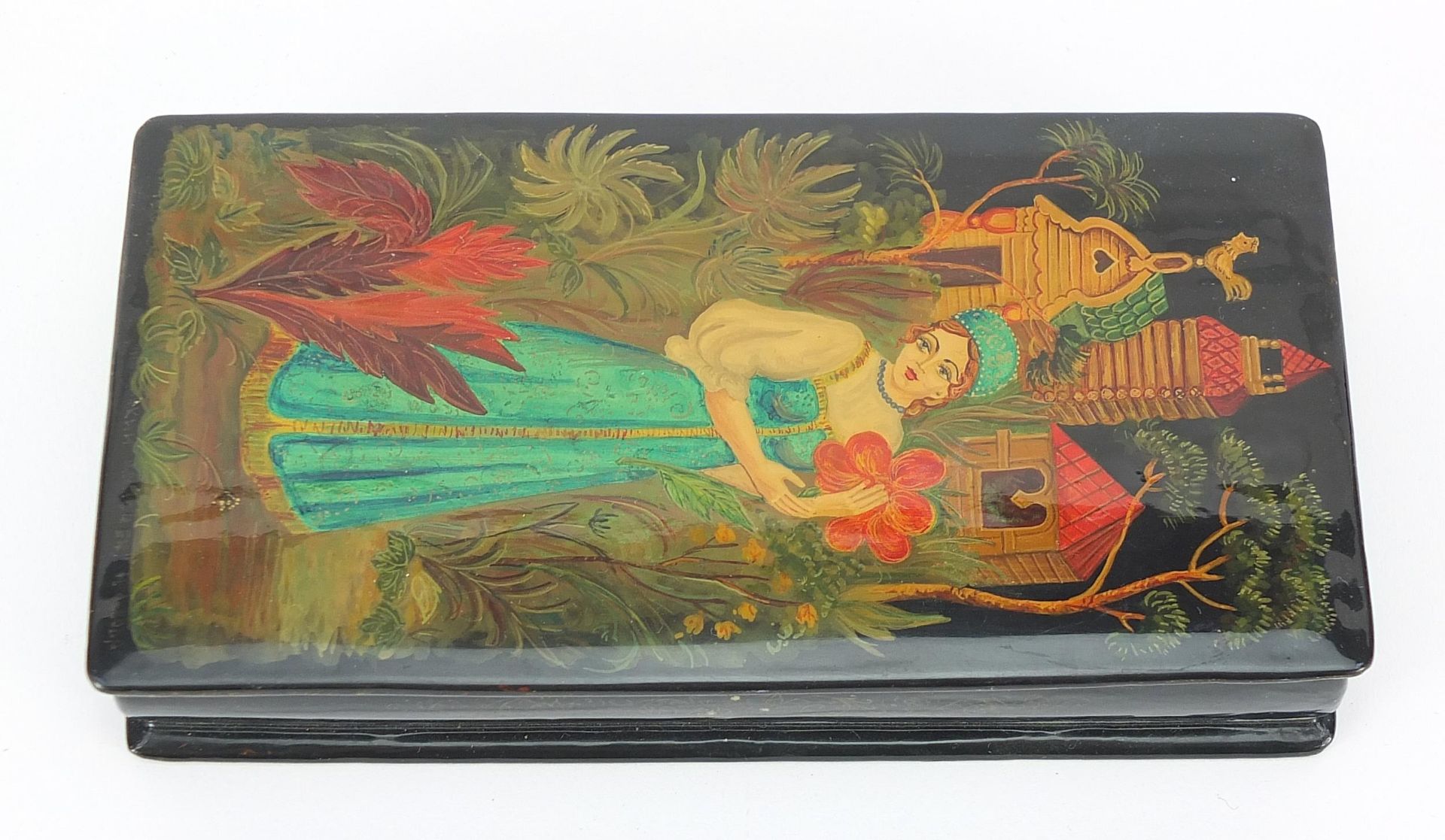 Russian rectangular lacquered box, the front depicting a female holding a fan standing before - Bild 3 aus 6