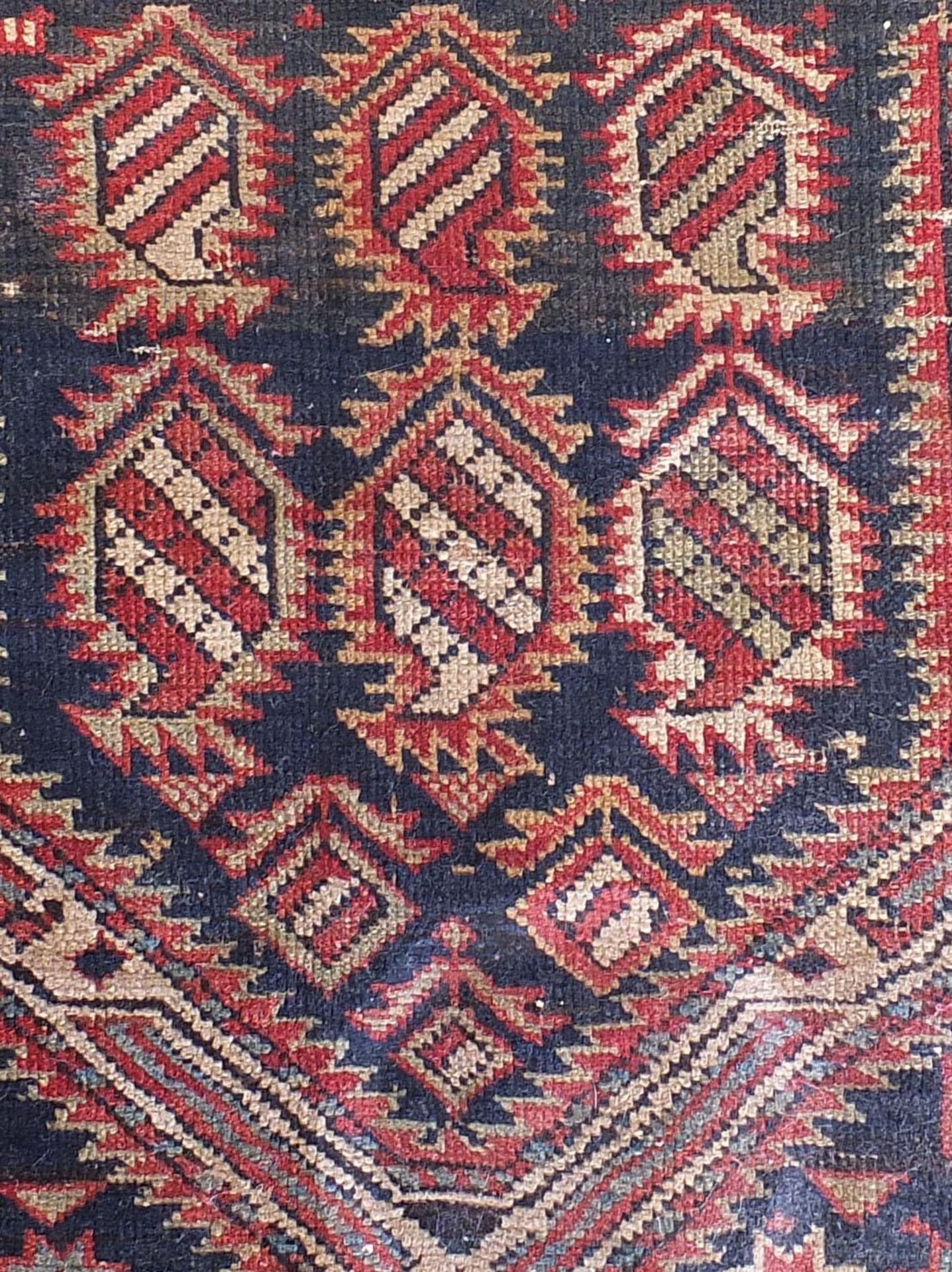 Middle Eastern prayer rug decorated with floral motifs, 142cm x 118cm - Bild 3 aus 4