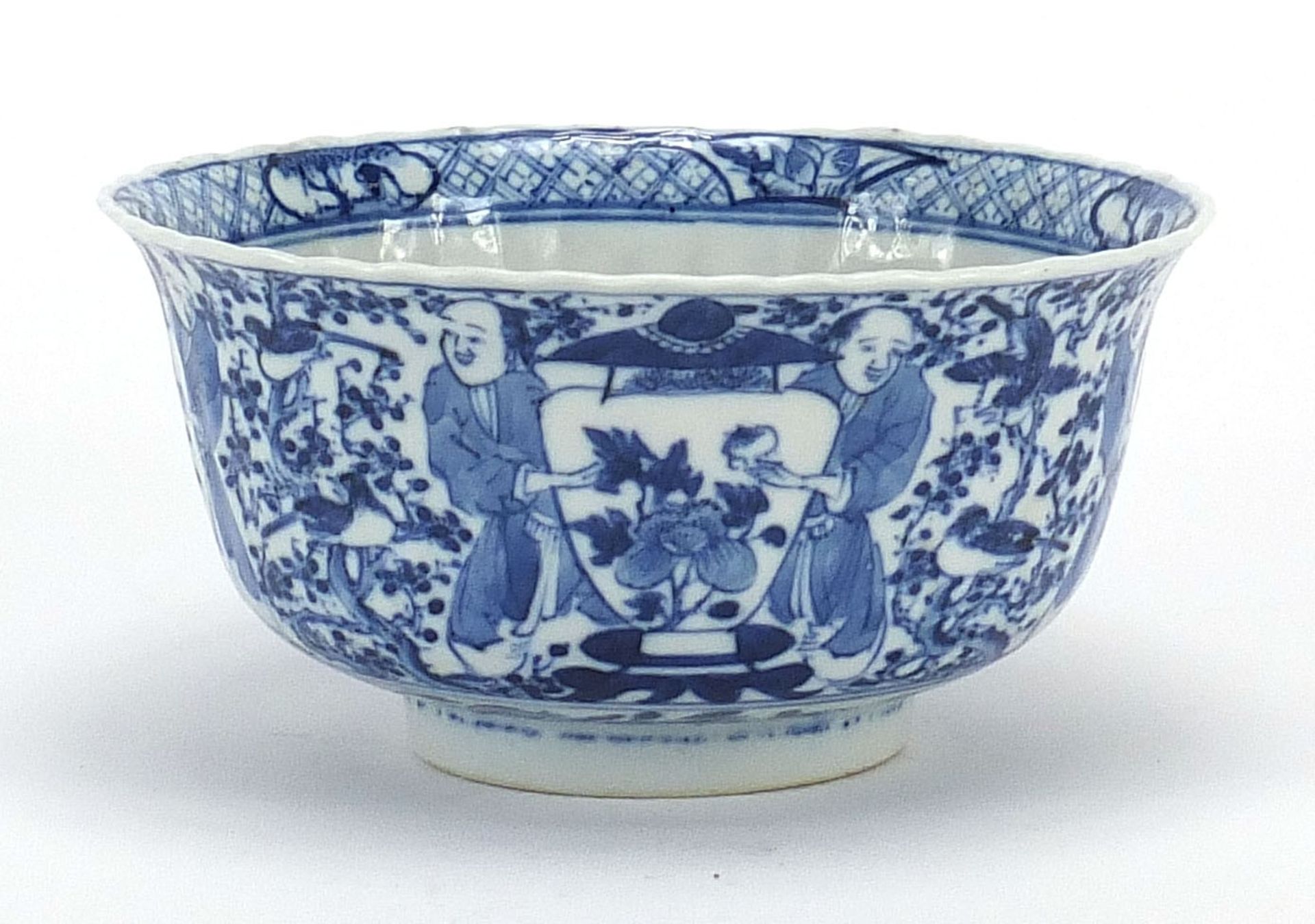 Chinese blue and white porcelain bowl, hand painted with figures holding vases and birds amongst - Image 3 of 9