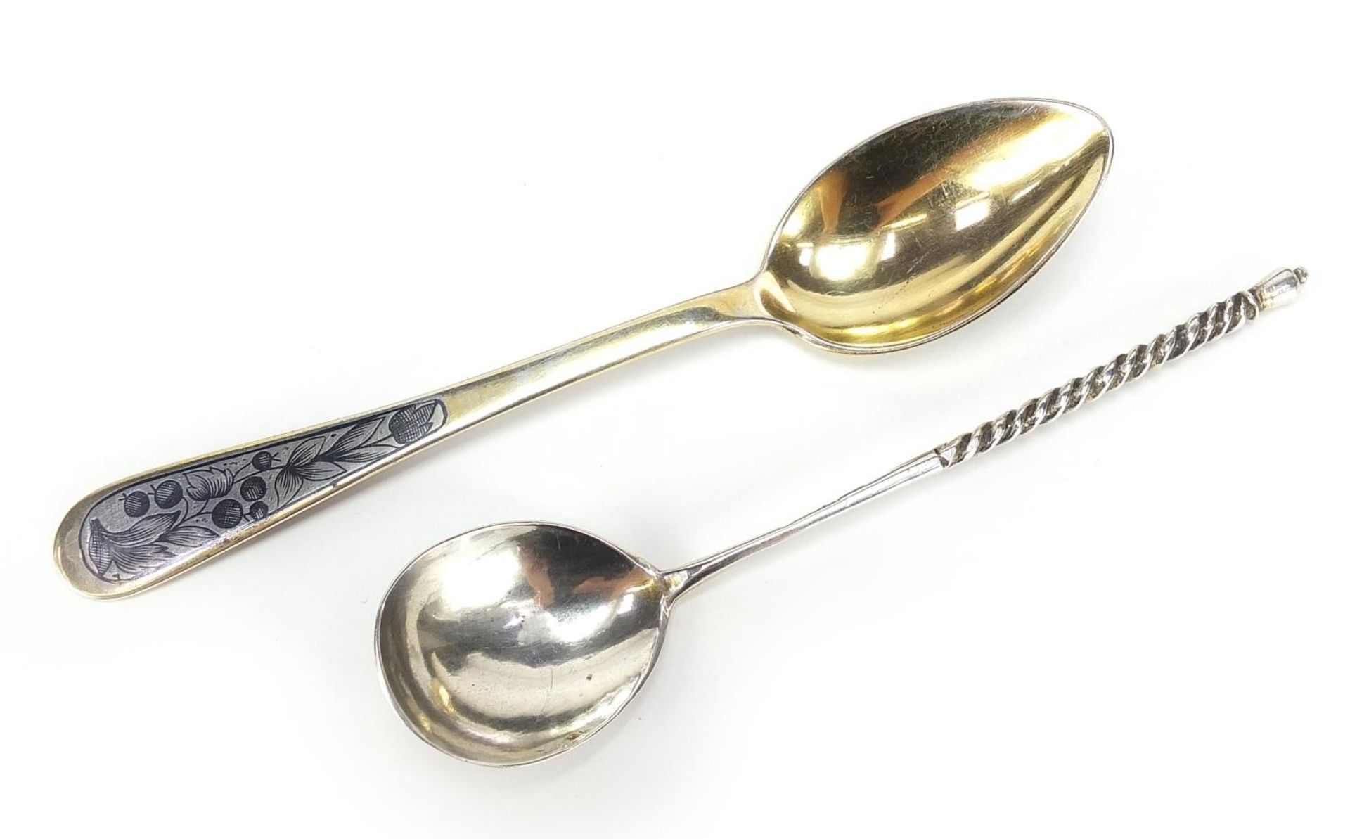 Two Russian silver niello work spoons, one with impressed marks for Konstantin Maximovich - Bild 2 aus 5