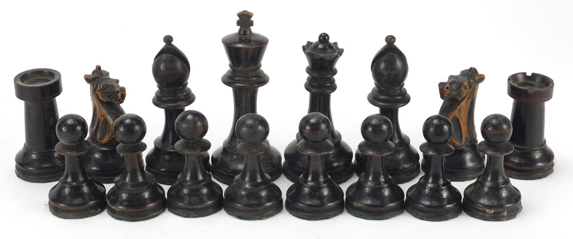 19th century boxwood and ebonised Staunton chess set, 10.5cm high - Image 3 of 9