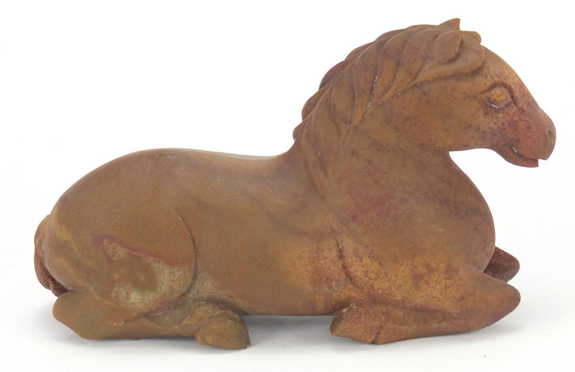 Chinese hardstone carving of a recumbent horse, possibly jade, 15.5cm in length - Image 4 of 7