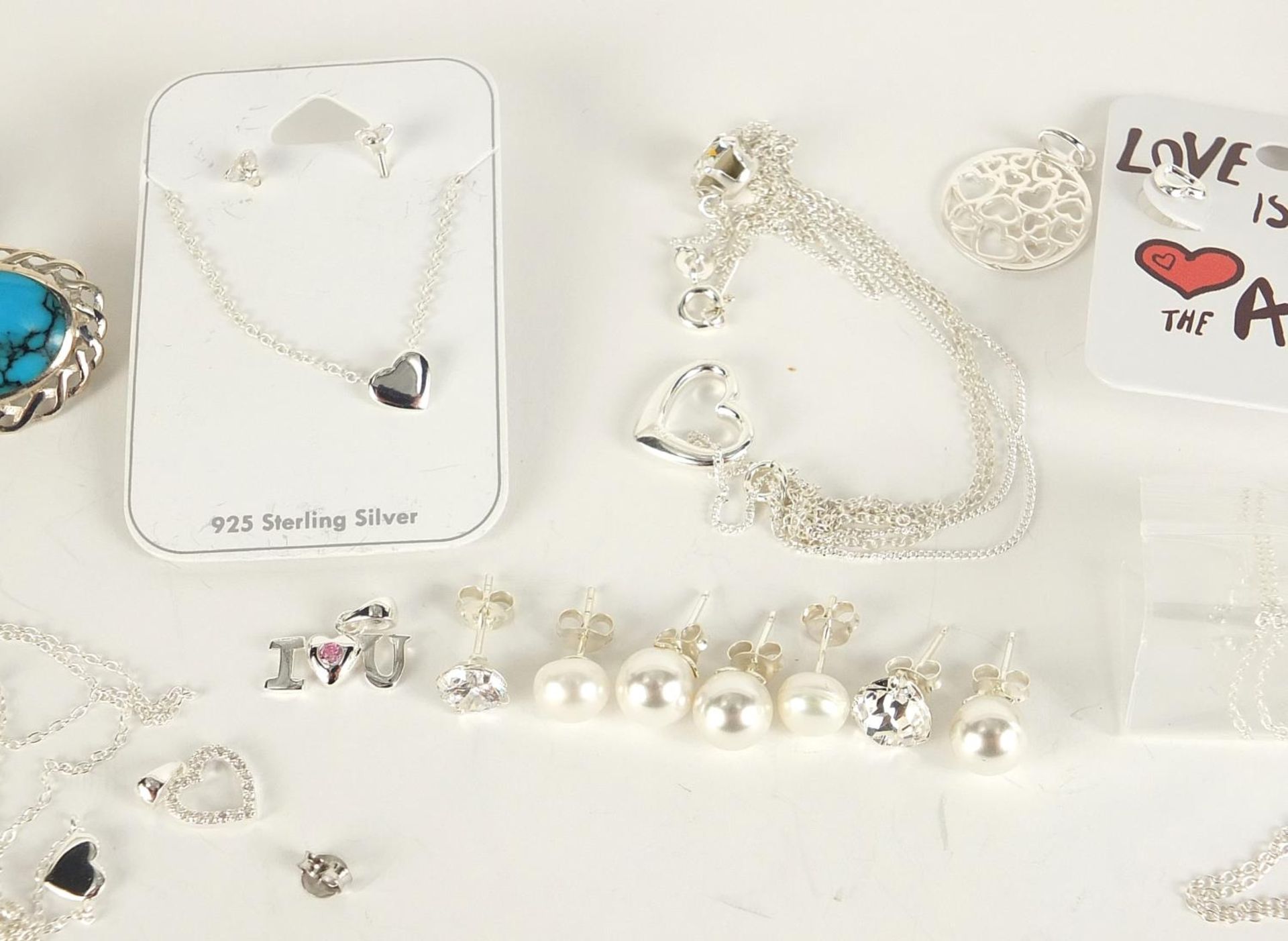 Silver jewellery including cabochon stone brooches, monkey pendants, necklaces and earrings, total - Image 4 of 6